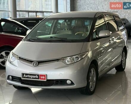 Серый Тойота Превиа, объемом двигателя 2.4 л и пробегом 206 тыс. км за 11390 $, фото 1 на Automoto.ua