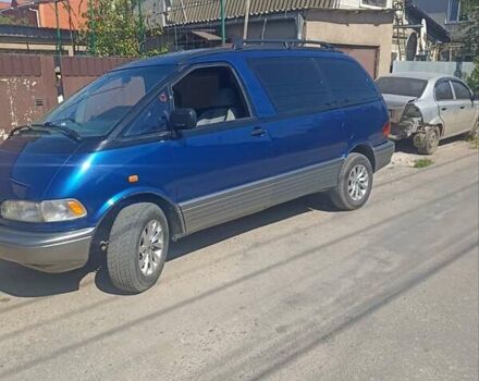 Синій Тойота Превіа, об'ємом двигуна 2.44 л та пробігом 350 тис. км за 3200 $, фото 1 на Automoto.ua