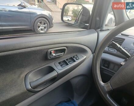 Синій Тойота Превіа, об'ємом двигуна 2 л та пробігом 197 тис. км за 6500 $, фото 35 на Automoto.ua