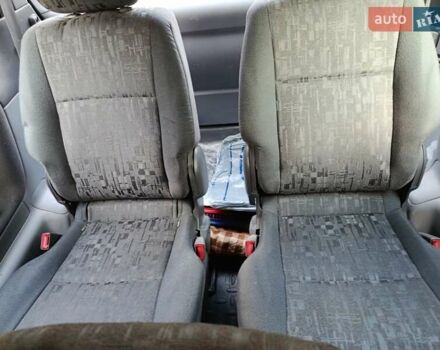 Синій Тойота Превіа, об'ємом двигуна 2 л та пробігом 197 тис. км за 6500 $, фото 21 на Automoto.ua