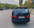 Синій Тойота Превіа, об'ємом двигуна 2 л та пробігом 197 тис. км за 6500 $, фото 5 на Automoto.ua