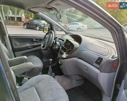 Синій Тойота Превіа, об'ємом двигуна 2 л та пробігом 197 тис. км за 6500 $, фото 6 на Automoto.ua
