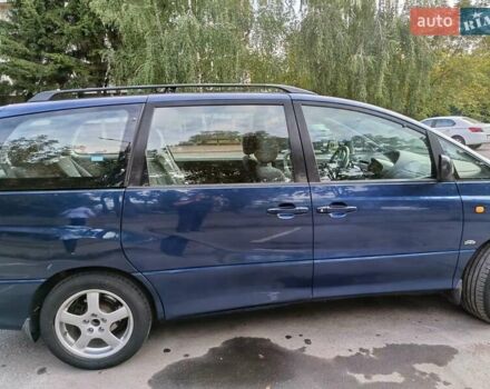 Синій Тойота Превіа, об'ємом двигуна 2 л та пробігом 197 тис. км за 6500 $, фото 3 на Automoto.ua