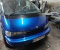Синій Тойота Превіа, об'ємом двигуна 2.4 л та пробігом 390 тис. км за 3600 $, фото 1 на Automoto.ua