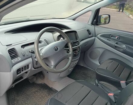 Зеленый Тойота Превиа, объемом двигателя 2.4 л и пробегом 340 тыс. км за 6000 $, фото 4 на Automoto.ua