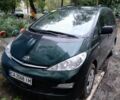 Зеленый Тойота Превиа, объемом двигателя 2 л и пробегом 350 тыс. км за 6200 $, фото 1 на Automoto.ua