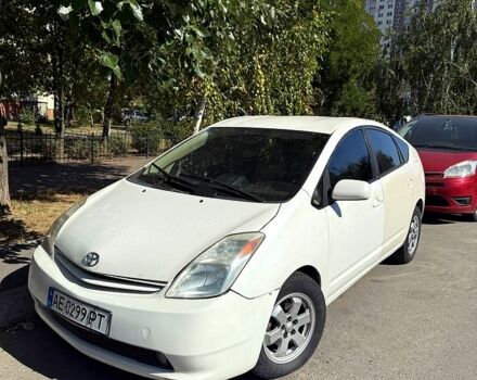 Белый Тойота Приус, объемом двигателя 1.5 л и пробегом 250 тыс. км за 2850 $, фото 4 на Automoto.ua