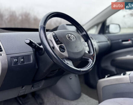 Белый Тойота Приус, объемом двигателя 1.5 л и пробегом 270 тыс. км за 5750 $, фото 25 на Automoto.ua