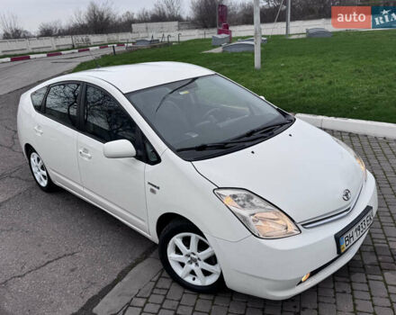 Белый Тойота Приус, объемом двигателя 1.5 л и пробегом 270 тыс. км за 5750 $, фото 9 на Automoto.ua