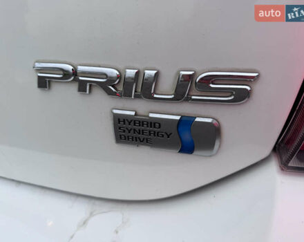 Белый Тойота Приус, объемом двигателя 1.5 л и пробегом 270 тыс. км за 5750 $, фото 24 на Automoto.ua