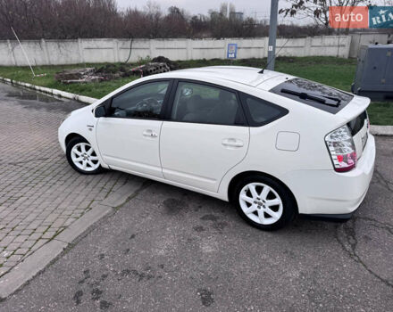 Белый Тойота Приус, объемом двигателя 1.5 л и пробегом 270 тыс. км за 5750 $, фото 13 на Automoto.ua
