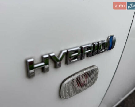 Белый Тойота Приус, объемом двигателя 1.5 л и пробегом 270 тыс. км за 5750 $, фото 39 на Automoto.ua