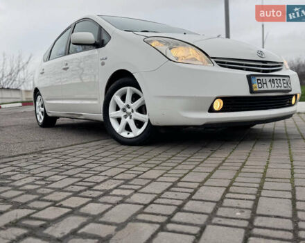 Белый Тойота Приус, объемом двигателя 1.5 л и пробегом 270 тыс. км за 5750 $, фото 5 на Automoto.ua