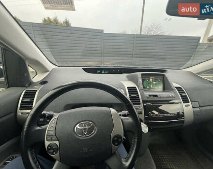 Белый Тойота Приус, объемом двигателя 1.5 л и пробегом 159 тыс. км за 13500 $, фото 9 на Automoto.ua