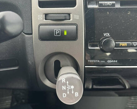 Белый Тойота Приус, объемом двигателя 1.5 л и пробегом 159 тыс. км за 13500 $, фото 13 на Automoto.ua