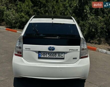 Белый Тойота Приус, объемом двигателя 1.8 л и пробегом 295 тыс. км за 9300 $, фото 2 на Automoto.ua