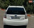 Белый Тойота Приус, объемом двигателя 1.8 л и пробегом 295 тыс. км за 9300 $, фото 2 на Automoto.ua
