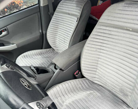 Белый Тойота Приус, объемом двигателя 1.8 л и пробегом 255 тыс. км за 10500 $, фото 3 на Automoto.ua