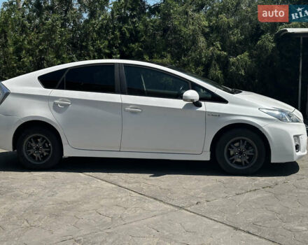 Белый Тойота Приус, объемом двигателя 1.8 л и пробегом 310 тыс. км за 8900 $, фото 3 на Automoto.ua