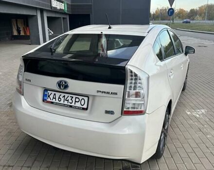 Белый Тойота Приус, объемом двигателя 1.8 л и пробегом 293 тыс. км за 10950 $, фото 3 на Automoto.ua