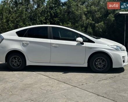 Белый Тойота Приус, объемом двигателя 1.8 л и пробегом 295 тыс. км за 9300 $, фото 4 на Automoto.ua