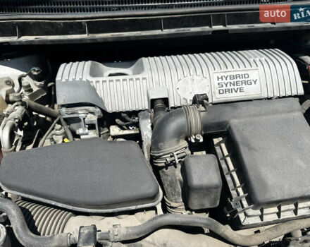 Белый Тойота Приус, объемом двигателя 1.8 л и пробегом 310 тыс. км за 8900 $, фото 8 на Automoto.ua