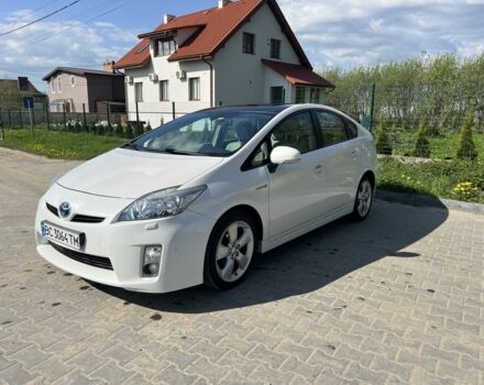 Білий Тойота Пріус, об'ємом двигуна 1.8 л та пробігом 195 тис. км за 12300 $, фото 1 на Automoto.ua