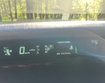 Білий Тойота Пріус, об'ємом двигуна 1.8 л та пробігом 195 тис. км за 12300 $, фото 13 на Automoto.ua