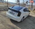 Белый Тойота Приус, объемом двигателя 1.8 л и пробегом 183 тыс. км за 12000 $, фото 3 на Automoto.ua