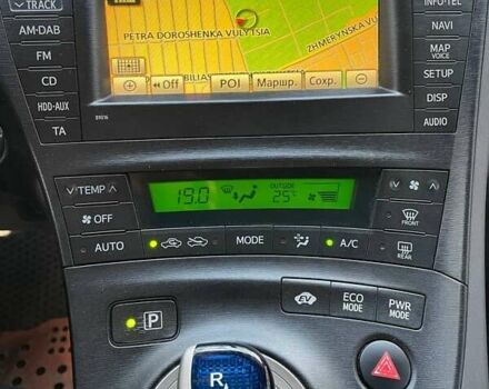 Белый Тойота Приус, объемом двигателя 1.8 л и пробегом 283 тыс. км за 11200 $, фото 15 на Automoto.ua