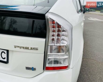 Білий Тойота Пріус, об'ємом двигуна 1.8 л та пробігом 221 тис. км за 8800 $, фото 17 на Automoto.ua