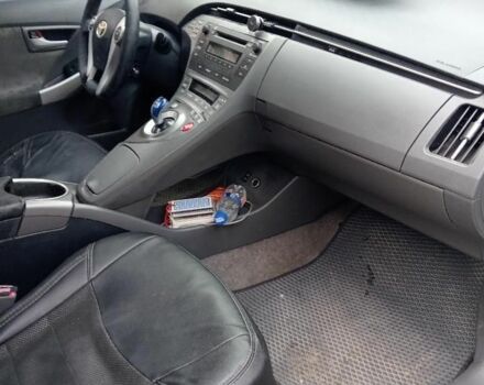 Белый Тойота Приус, объемом двигателя 0 л и пробегом 450 тыс. км за 5000 $, фото 5 на Automoto.ua