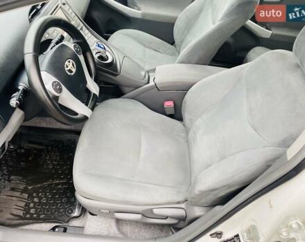 Білий Тойота Пріус, об'ємом двигуна 1.8 л та пробігом 221 тис. км за 8900 $, фото 35 на Automoto.ua