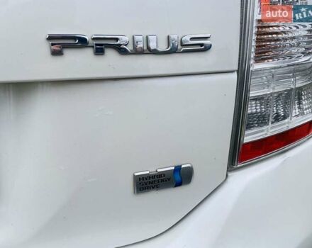 Білий Тойота Пріус, об'ємом двигуна 1.8 л та пробігом 221 тис. км за 8900 $, фото 13 на Automoto.ua