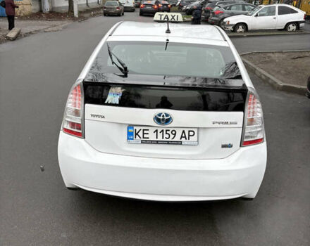 Белый Тойота Приус, объемом двигателя 1.8 л и пробегом 380 тыс. км за 9500 $, фото 2 на Automoto.ua