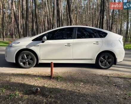 Белый Тойота Приус, объемом двигателя 1.8 л и пробегом 283 тыс. км за 11200 $, фото 4 на Automoto.ua