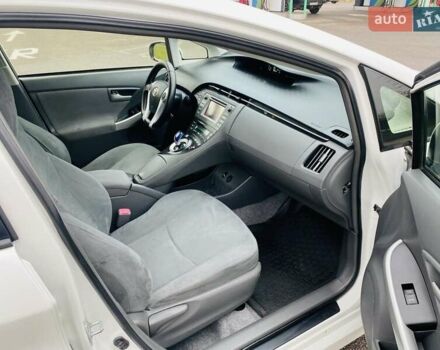 Білий Тойота Пріус, об'ємом двигуна 1.8 л та пробігом 221 тис. км за 8900 $, фото 27 на Automoto.ua