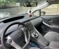 Белый Тойота Приус, объемом двигателя 1.8 л и пробегом 350 тыс. км за 10000 $, фото 5 на Automoto.ua