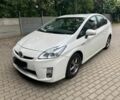Белый Тойота Приус, объемом двигателя 1.8 л и пробегом 350 тыс. км за 10000 $, фото 1 на Automoto.ua