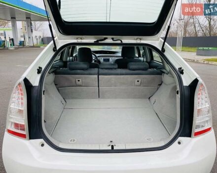 Білий Тойота Пріус, об'ємом двигуна 1.8 л та пробігом 221 тис. км за 8800 $, фото 15 на Automoto.ua