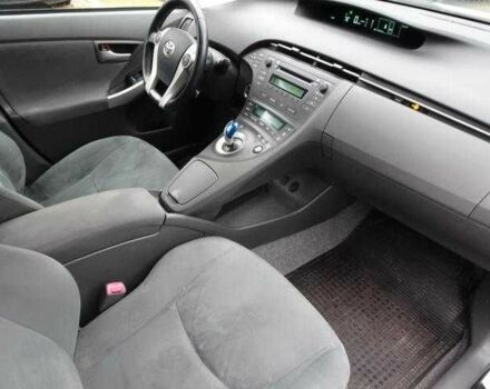 Белый Тойота Приус, объемом двигателя 1.8 л и пробегом 139 тыс. км за 8600 $, фото 11 на Automoto.ua