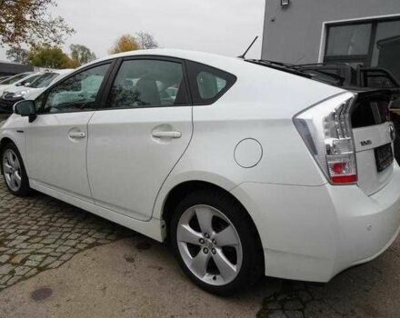 Белый Тойота Приус, объемом двигателя 1.8 л и пробегом 139 тыс. км за 8600 $, фото 3 на Automoto.ua