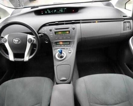 Белый Тойота Приус, объемом двигателя 1.8 л и пробегом 139 тыс. км за 8600 $, фото 10 на Automoto.ua