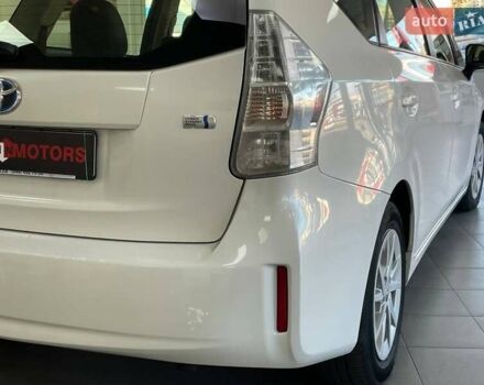 Белый Тойота Приус, объемом двигателя 1.79 л и пробегом 217 тыс. км за 10990 $, фото 9 на Automoto.ua