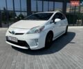 Белый Тойота Приус, объемом двигателя 1.8 л и пробегом 262 тыс. км за 9800 $, фото 1 на Automoto.ua