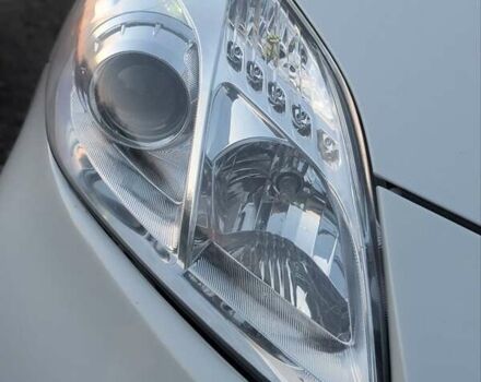 Белый Тойота Приус, объемом двигателя 1.8 л и пробегом 255 тыс. км за 11500 $, фото 11 на Automoto.ua