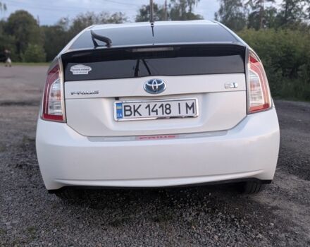 Белый Тойота Приус, объемом двигателя 1.8 л и пробегом 255 тыс. км за 11500 $, фото 5 на Automoto.ua