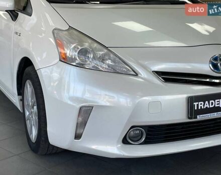Белый Тойота Приус, объемом двигателя 1.79 л и пробегом 217 тыс. км за 10990 $, фото 2 на Automoto.ua