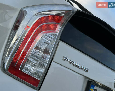 Белый Тойота Приус, объемом двигателя 1.8 л и пробегом 235 тыс. км за 11700 $, фото 29 на Automoto.ua