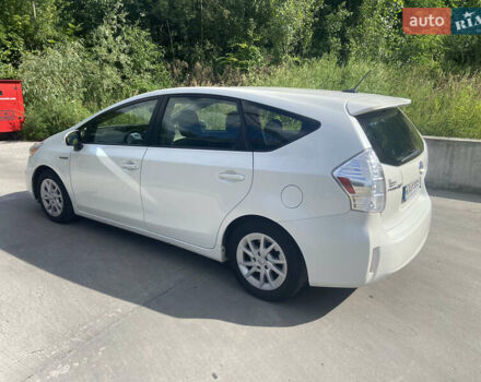 Белый Тойота Приус, объемом двигателя 1.79 л и пробегом 205 тыс. км за 12500 $, фото 7 на Automoto.ua